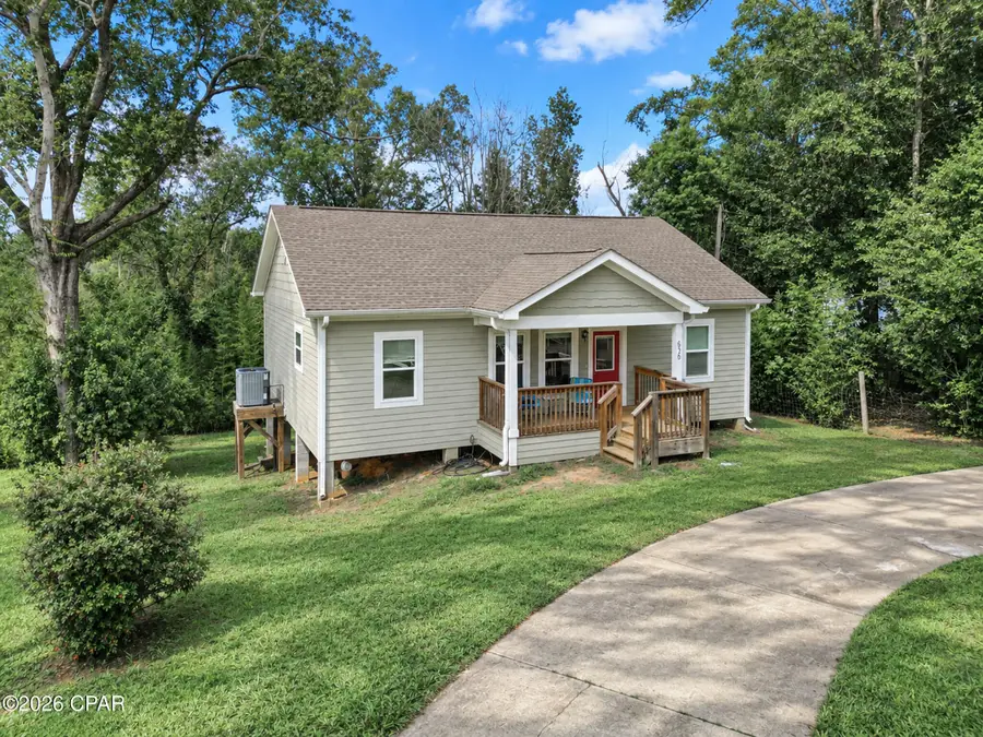 656 S Main Street, Chattahoochee, FL 32324 - #3