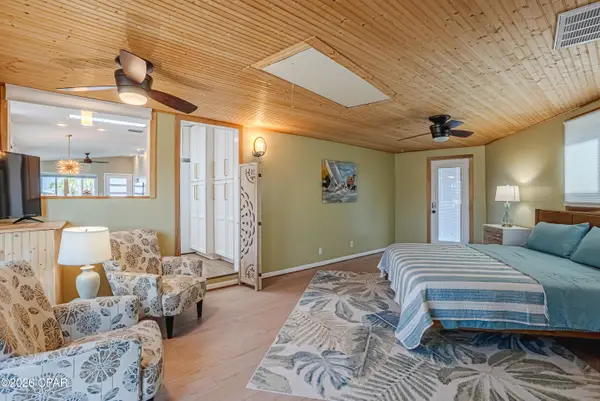 1 Dolphin Lane, Panama City Beach, FL 32408