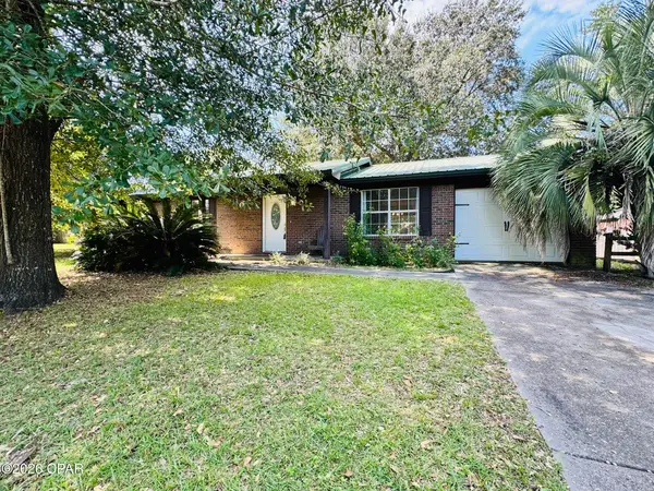 8901 Crook Hollow Road, Panama City, FL 32404
