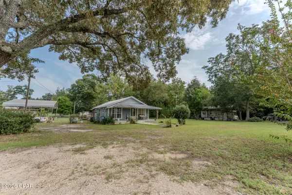 5300 Wintergreen Road, Bascom, FL 32423