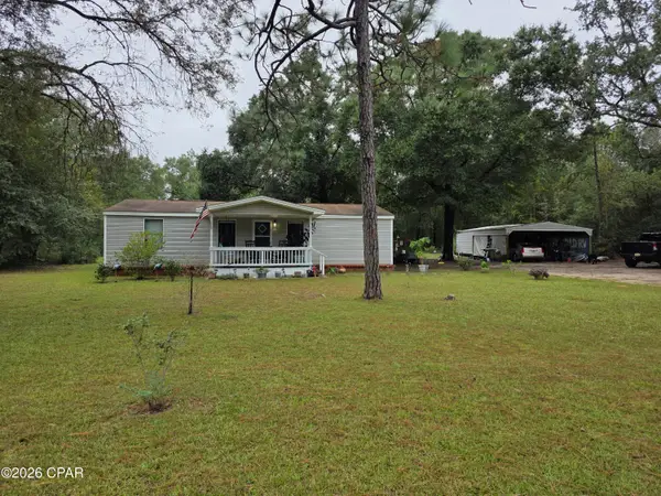 3433 Cardinal Place, Chipley, FL 32428