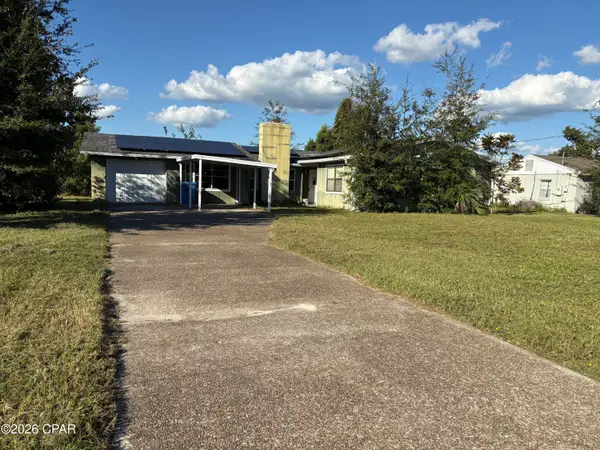 4825 Meadow Street, Panama City, FL 32404