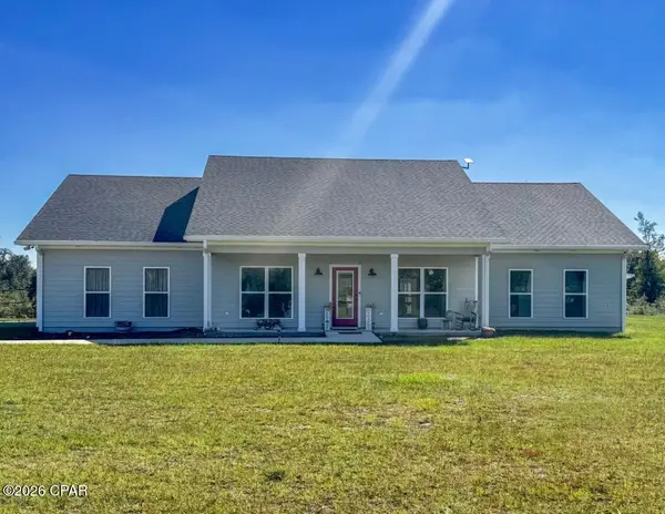 5863 Catalina Lane, Greenwood, FL 32443