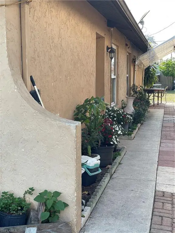 26650/652 Coventry Ln, BONITA SPRINGS, FL 34135