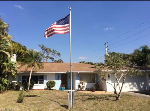 4688 Pembrooke Ln, BONITA SPRINGS, FL 34134