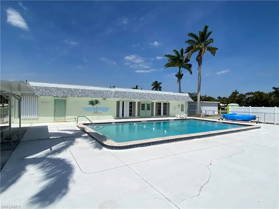 127 Raintree Ln, Fort Myers, FL 33908 - #3