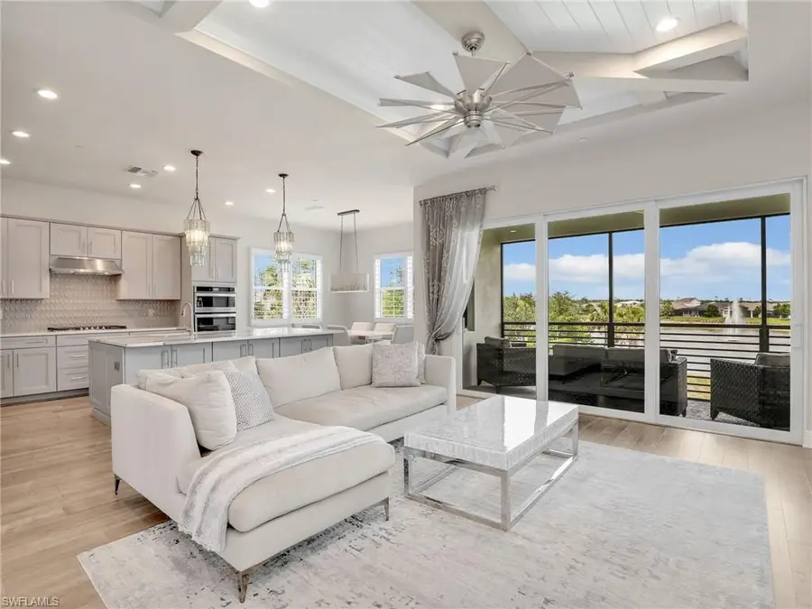 8860 Saint Lucia Dr #201, Naples, FL 34114 - Image #3