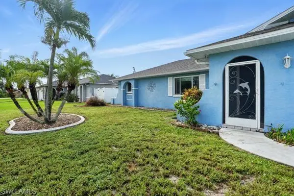 906 17th St, Cape Coral, FL 33990 - Image #3