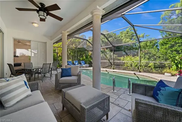 25040 Bay Cedar Dr, BONITA SPRINGS, FL 34134