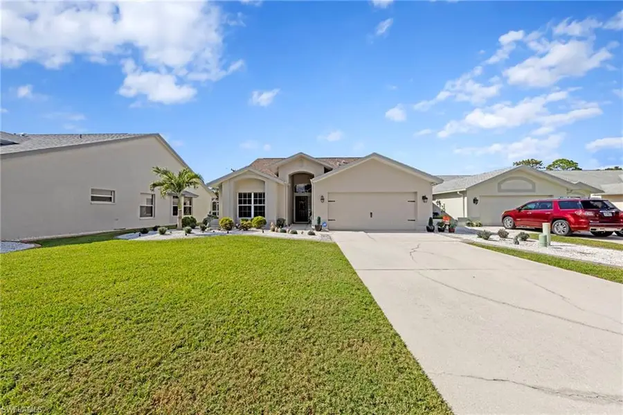 18040 Horseshoe Bay Cir, Fort Myers, FL 33967 - #2