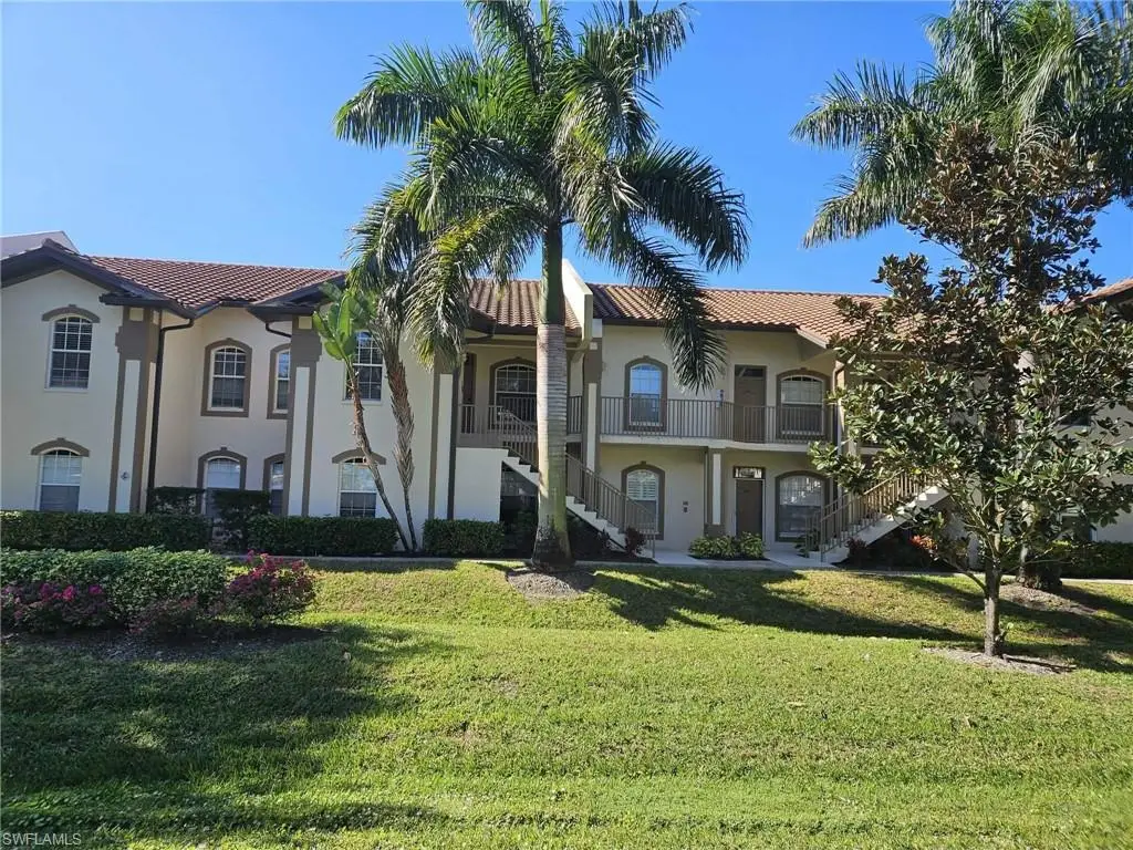 266 Newport Dr #310, Naples, FL 34114 - Image #1