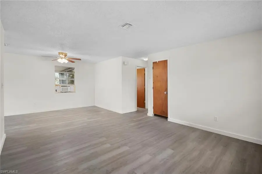 8251 San Carlos Blvd, Fort Myers, FL 33967 - Image #2