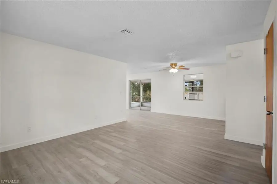 8251 San Carlos Blvd, Fort Myers, FL 33967 - Image #3