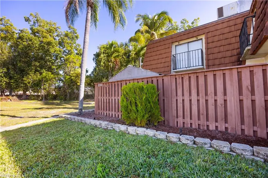 5214 Cedarbend Dr #1, Fort Myers, FL 33919 - Image #3
