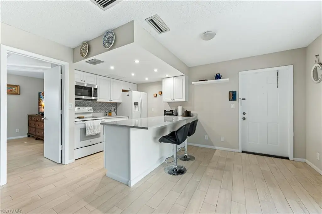 3 Bob O Link Ct #3B, Naples, FL 34105 - Image #1