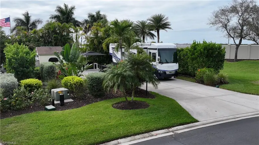 4628 Southern Breeze Dr, Naples, FL 34114 - Image #2