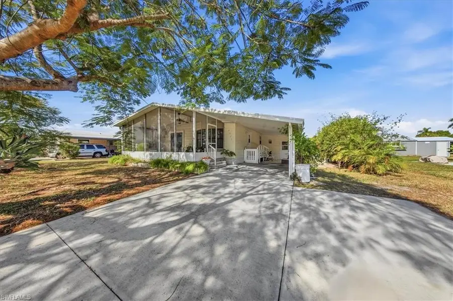 26257 Queen Mary Ln, Bonita Springs, FL 34135 - Image #2