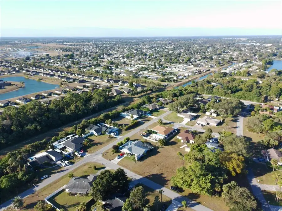 33 Eustis Ave, Lehigh Acres, FL 33936 - Image #3