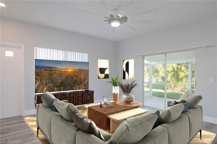 6119 Lake Front Dr, Fort Myers, FL 33908 - Image #2