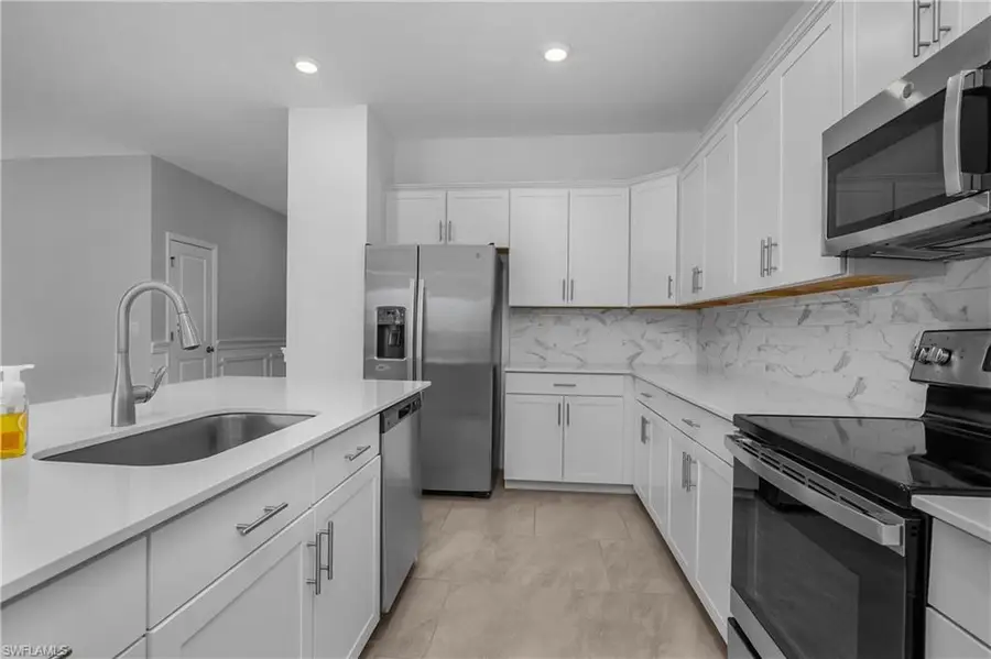 20027 Hartford Blvd, Estero, FL 33928 - Image #2