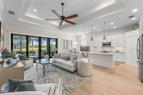 9096 Isla Bella Cir, BONITA SPRINGS, FL 34135