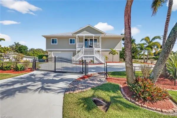 27310 Patrick St, BONITA SPRINGS, FL 34135