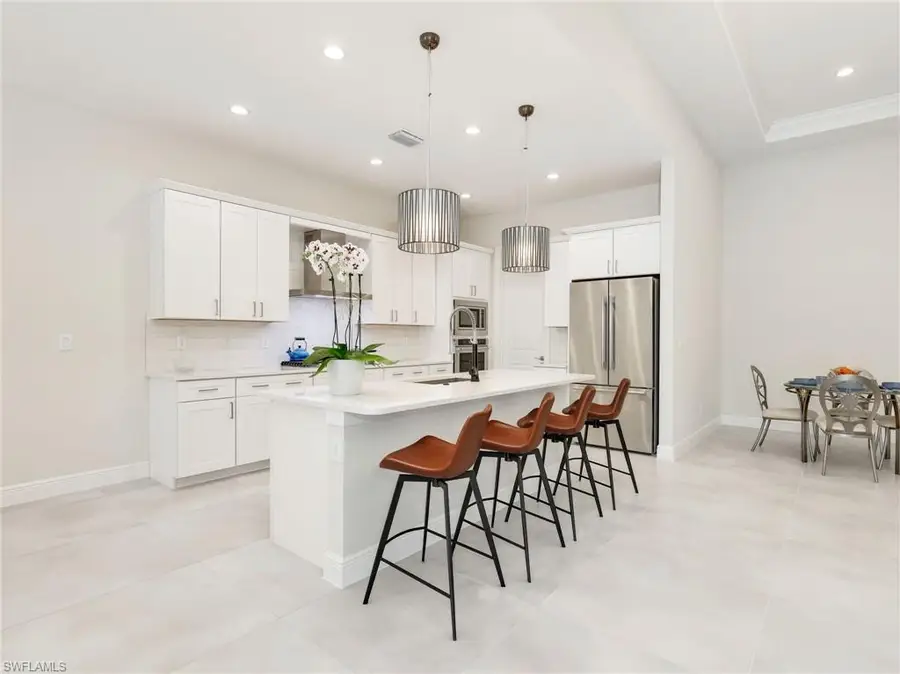 9252 Cayman Dr, Naples, FL 34114 - #3