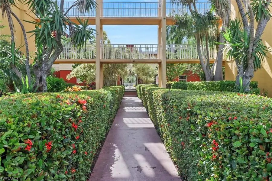 2366 E. Mall Dr #Apt. 101, Fort Myers, FL 33901 - #3