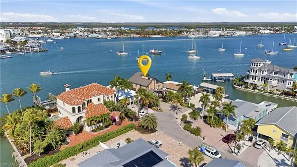 280 Primo Dr, FORT MYERS BEACH, FL 33931