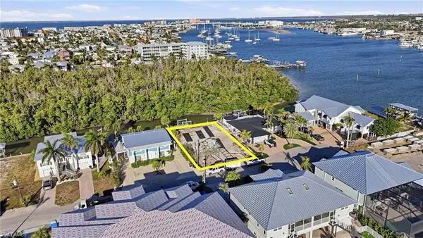 265 Tropical Shores Way, FORT MYERS BEACH, FL 33931