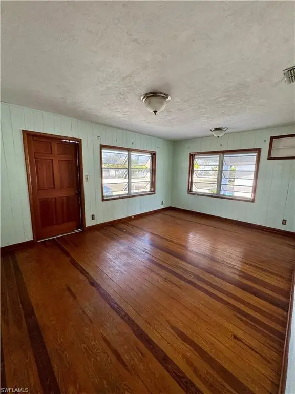 24 3rd St, BONITA SPRINGS, FL 34134