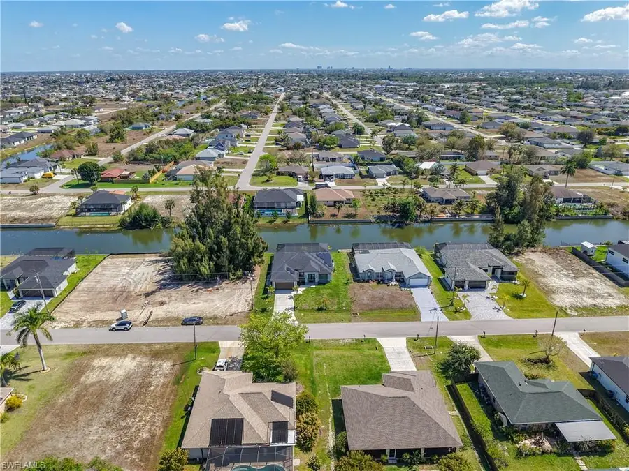 427 7th Ave, Cape Coral, FL 33993 - #2