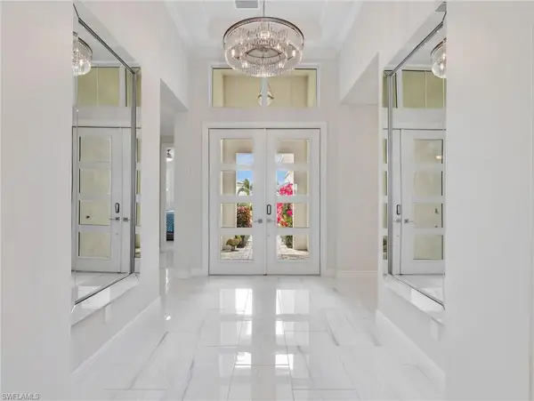 9257 Cayman Dr, NAPLES, FL 34114