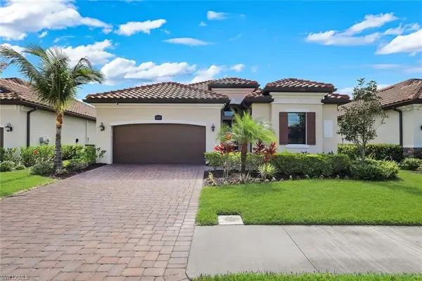 28029 Foxrock Ct, BONITA SPRINGS, FL 34135