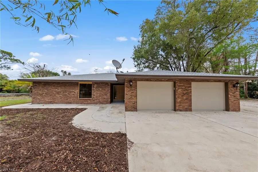 7231 Westwood Acres Rd, Fort Myers, FL 33905 - #3