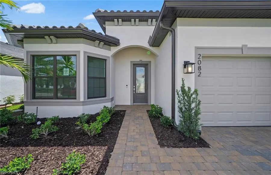 2082 Don Benito Way, Naples, FL 34120 - #2