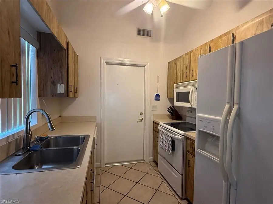 3615 Willow Wisp Dr S, Lakeland, FL 33810 - #2