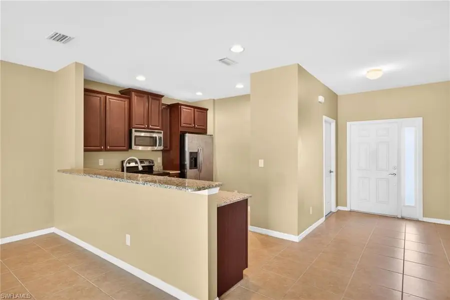 3806 Clearbrook Ln, Fort Myers, FL 33966 - #3
