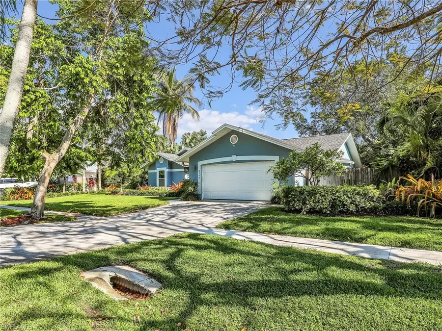 2554 Outrigger Ln, Naples, FL 34104 - #3