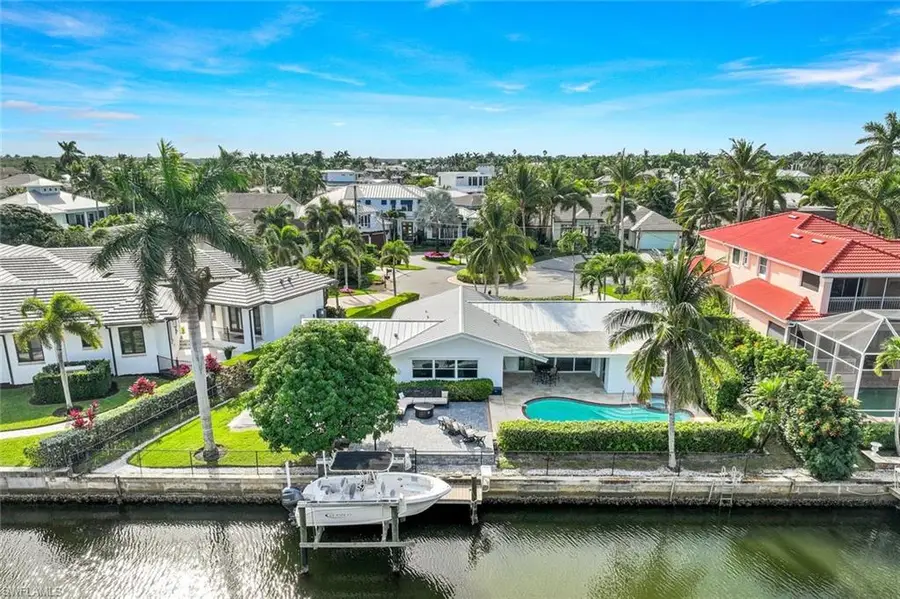 1250 Tuna Ct, Naples, FL 34102 - #2