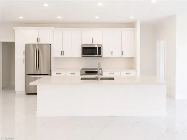 303 7th St, LEHIGH ACRES, FL 33972