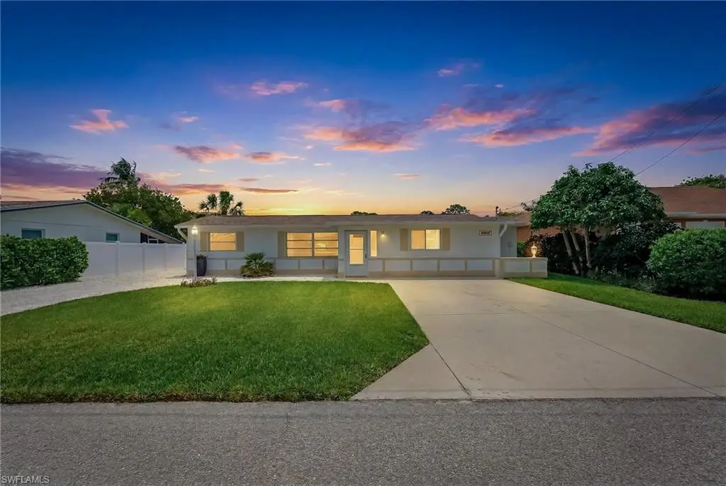 27051 Sun Aqua Ln, Bonita Springs, FL 34135 - #1