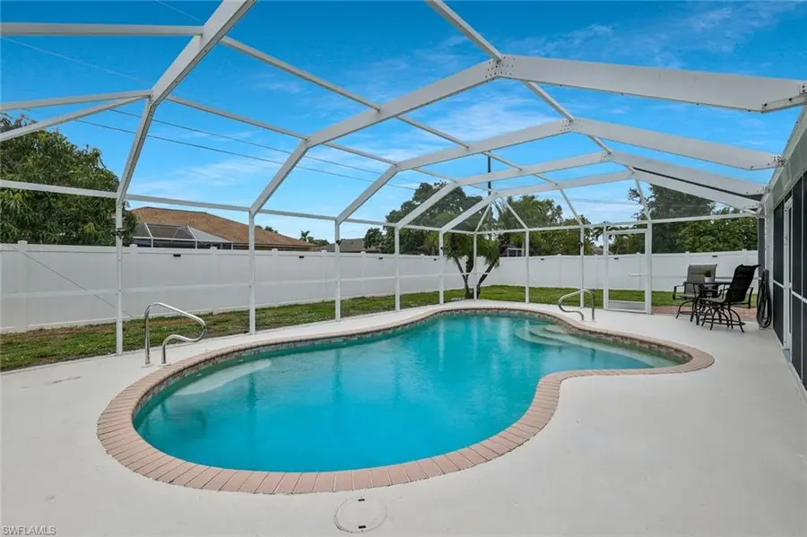 317 18th Ter, Cape Coral, FL 33990 - #2