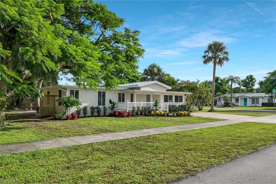 1755 Oakley Ave, Fort Myers, FL 33901 - #2