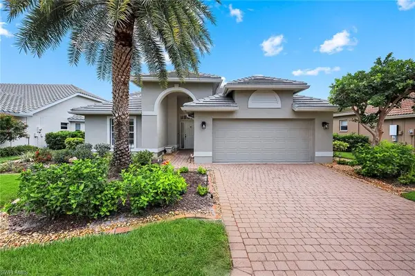 25061 Bay Cedar Dr, BONITA SPRINGS, FL 34134