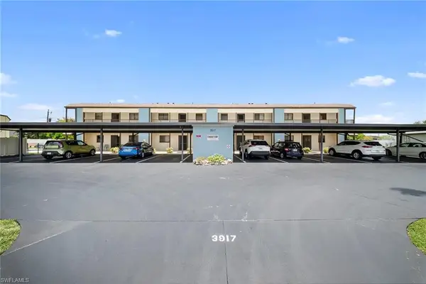 3917 Country Club Blvd #102, CAPE CORAL, FL 33904
