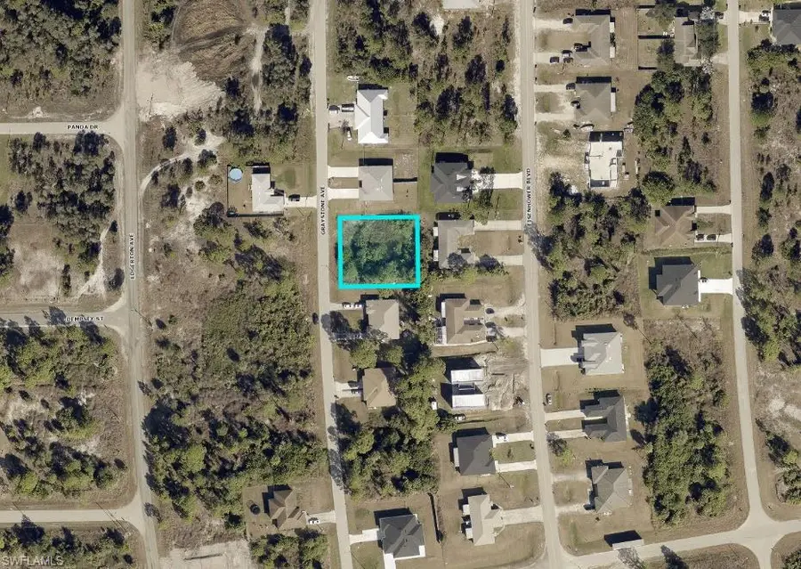 921 Graystone Ave, Lehigh Acres, FL 33974 - #2