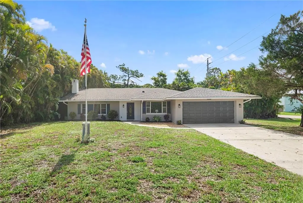 4688 Pembrooke Ln, Bonita Springs, FL 34134 - #1