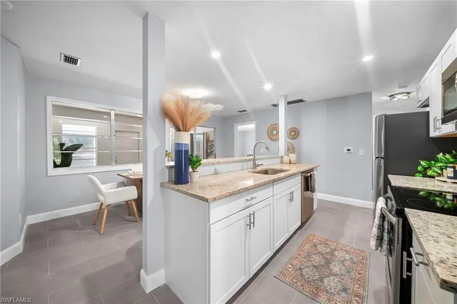 4688 Pembrooke Ln, Bonita Springs, FL 34134 - #2