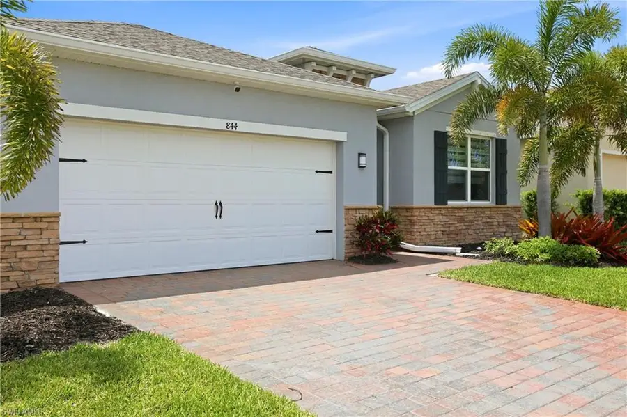 844 Heather Lake Ave, Cape Coral, FL 33993 - #2